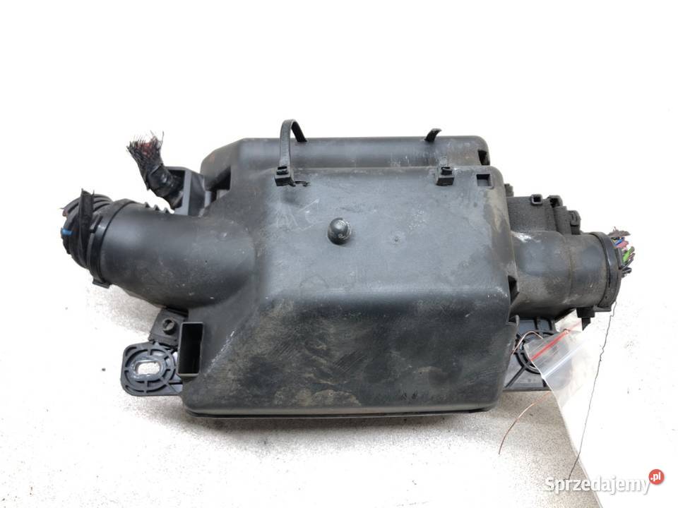 SKRZYNKA BEZPIECZNIKÓW FIAT GRANDE PUNTO