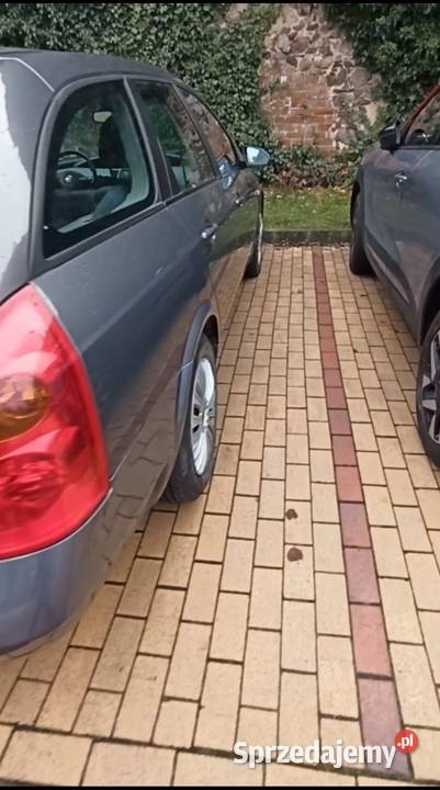 Sprzedaż samochodu manualna Nissan Kraków