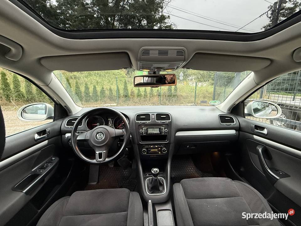 Volkswagen Golf z Nemec Rok produkcji 2009 Golf Kraków