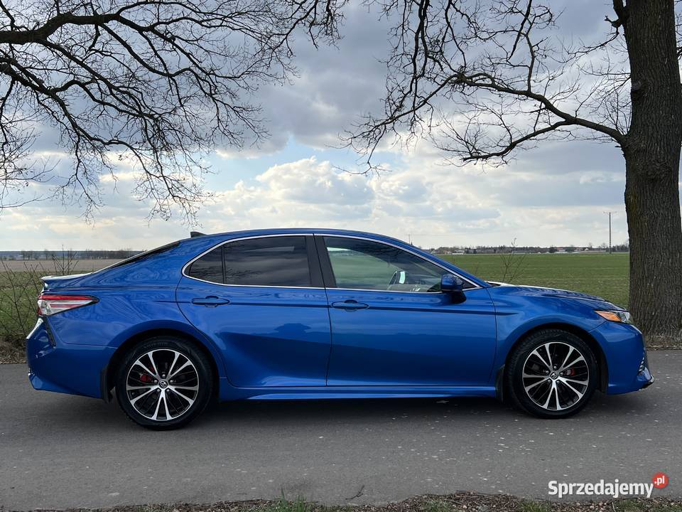 Camry w wersji SE automatyczna warmińsko-mazurskie Lidzbark