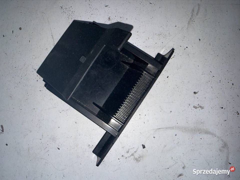 Popielniczka Peugeot 307 wielkopolskie Ostrów Wielkopolski