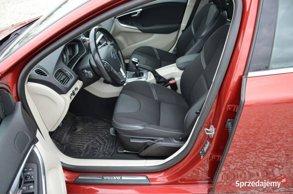 Volvo V40 Zarejestrwane 20D4 190 Full LCD Led 251000km Kutno