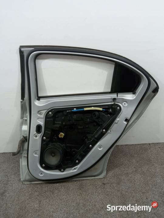 DRZWI PRAWE TYŁ 761 MercedesBenz Aklasa III 2012