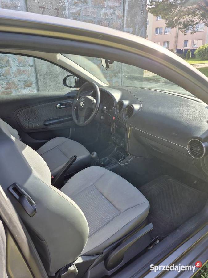 Sprzedam Seat Ibiza 2005 benzyna sprzedam