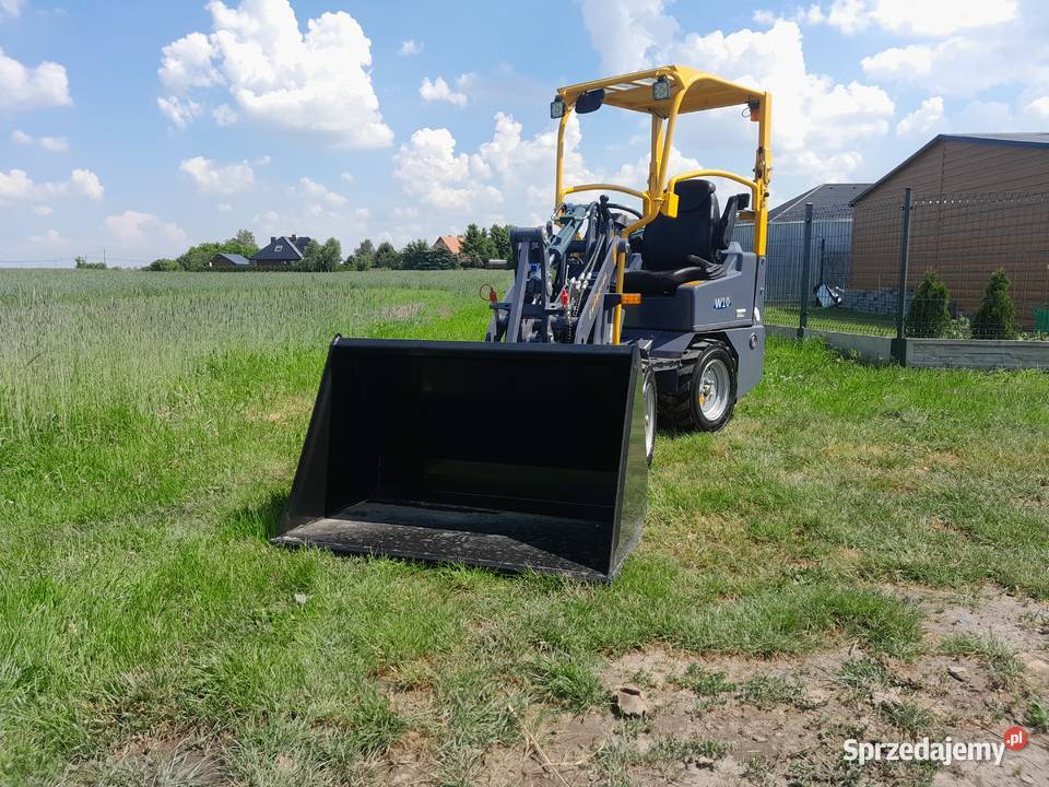 Wąska i zwrotna ładowarka EUROTRAC W10 I KUBOTA nieuszkodzony Grudziądz