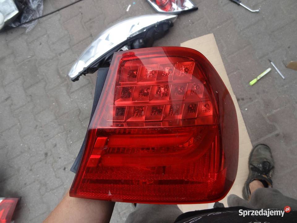 LAMPA PRAWA TYLNA TYŁ BMW E90 LIFT 7154154