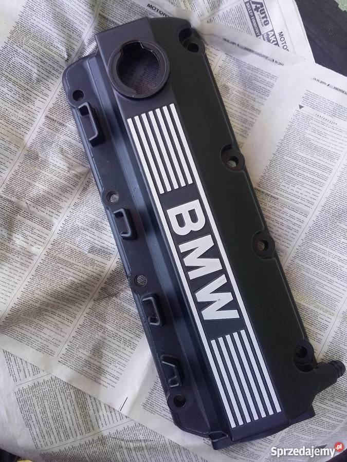 BMW Seria 3 E30 Części pokrywa zaworów Biłgoraj sprzedam