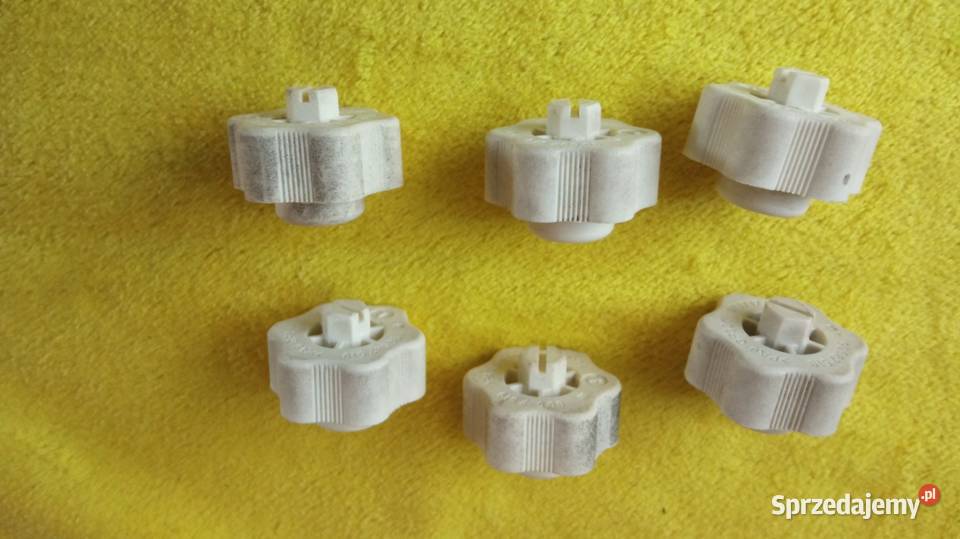 Nakrętka przykręcenia tylnej lampy opel astra g Posługowo sprzedam