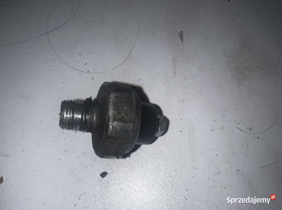 czujnik ciśnienia oleju Honda NTV 700 NT700V