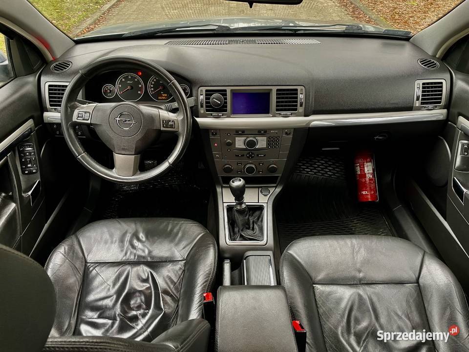 ŚlicznyZadbanyOpelVectraC2006rLift19Diesel120Koni przyciemniane szyby Vectra Zduńska Wola