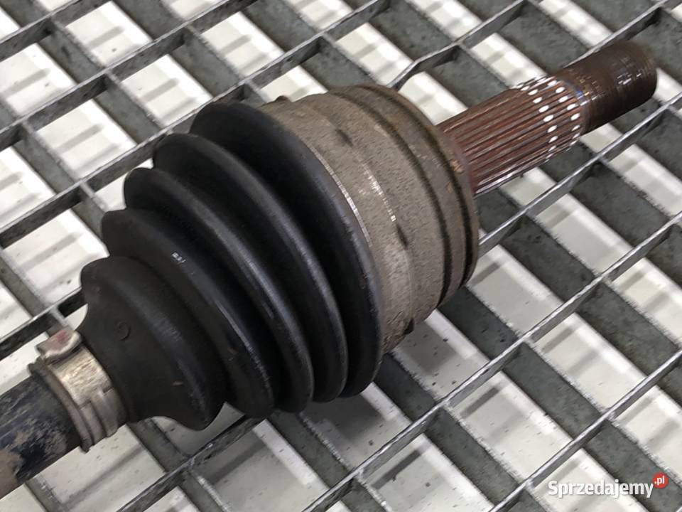 PÓŁOŚ PRAWY PRZÓD TOYOTA AYGO II 10 69 PRZEGUB