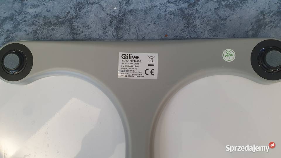 Waga łazienkowa z analizą składu ciała i BMi