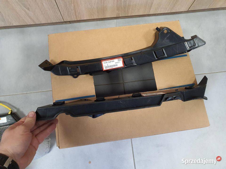Honda frv listwa pod reflektor lewa prawa strona Motycz