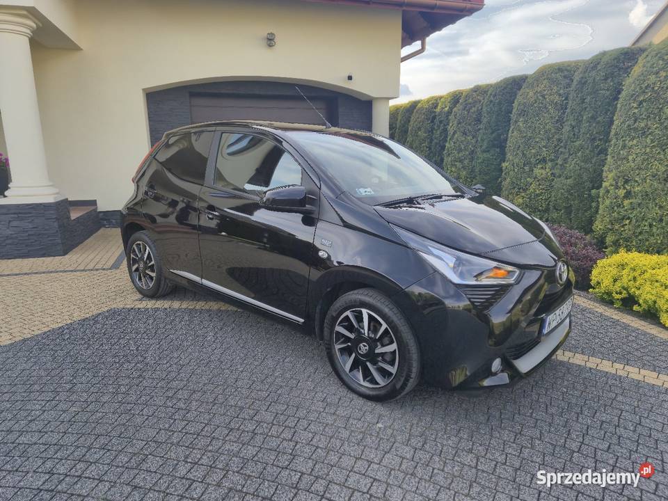 Aygo BLAC EDITION Salon Polska 2021 Kamera Radar kamera cofania Krosno