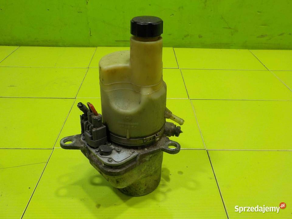 VOLVO C70 II 24 D5 07r pompa wspomagania