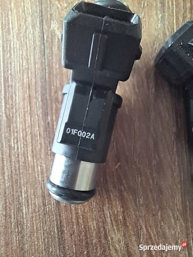 Nowe 4 wtryskiwacze paliwa 01F002A do Peugeot Wtryskiwacze świętokrzyskie Sandomierz sprzedam