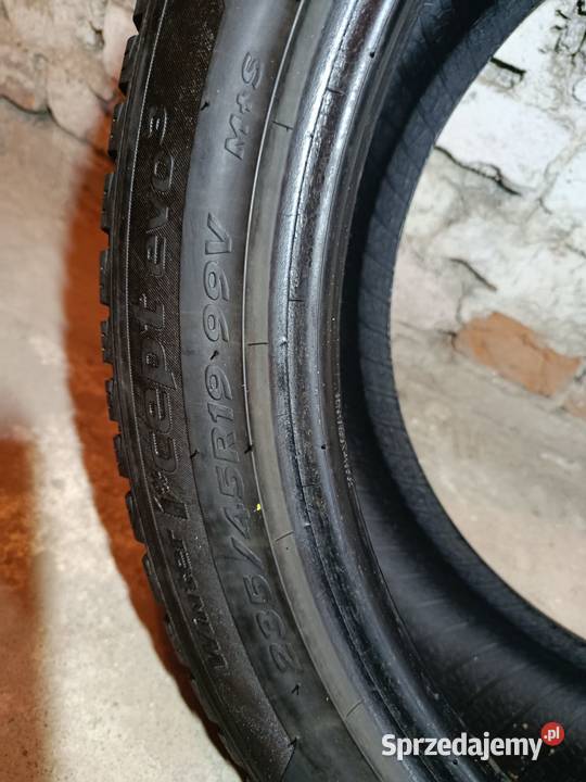 Hankook WINTER ICEPT EVO3 W330 23545R19 99V Wodzisław Śląski