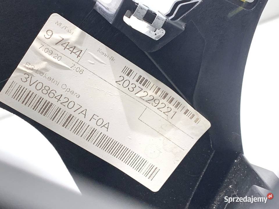 PODŁOKIETNIK SKODA SUPERB III Kombi 3V0864207A osobowe