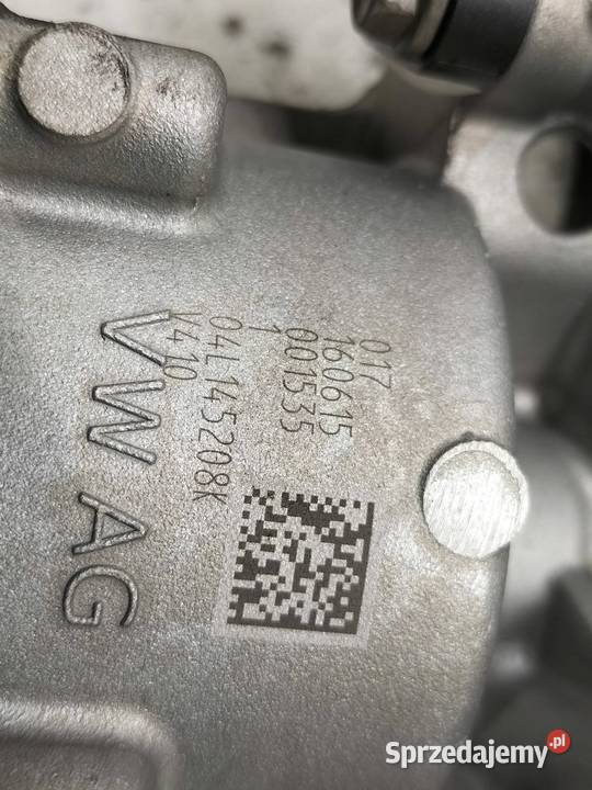 POMPA OLEJU 04L145308K 20 TDI VW Volkswagen Rok produkcji 2015
