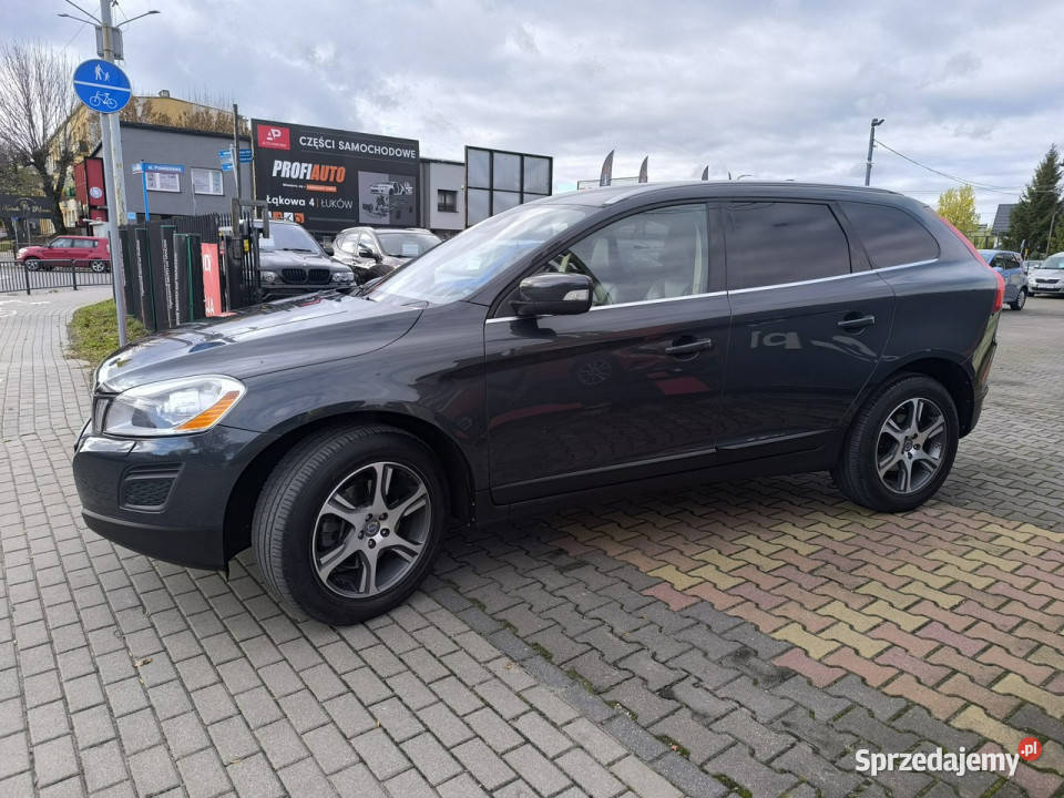 Volvo XC 60 24d 215 AWD 4x4 Summum Skóra I serwisowany w ASO Łuków