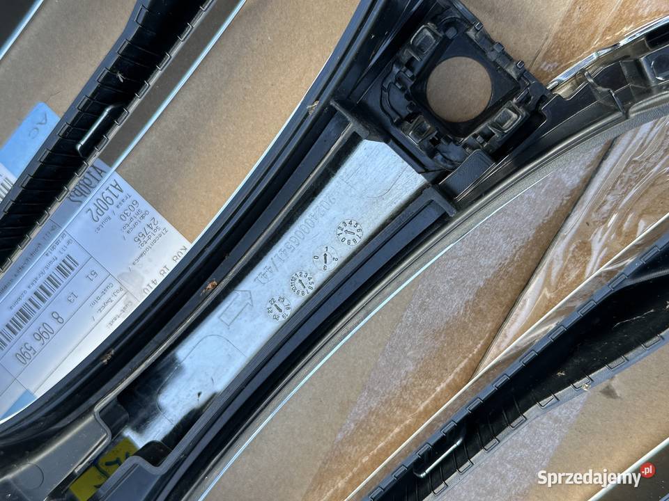 Grill atrapa przedniego zderzaka BMW X5 G05 osobowe wielkopolskie Pleszew