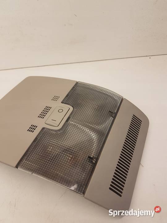 LAMPKA PODSUFITKI AUDI A3 8P 8P0947135D Przystajń