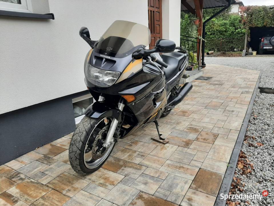 Honda cbr 1000 dual 1996 88 72kw perła Chobrzany
