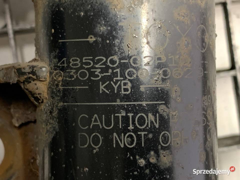 AMORTYZATOR LEWY PRZÓD ZE SPRĘŻYNĄ TOYOTA