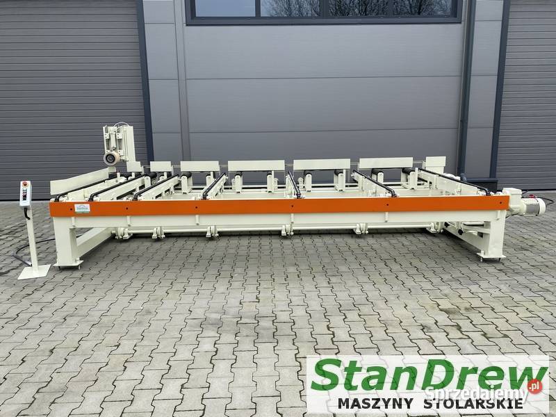 Podajnik do strugarki czterostronnej z napędem