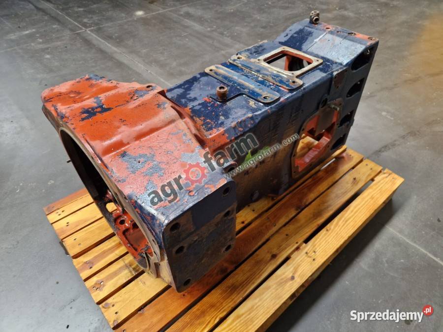 Obudowa skrzyni biegów DeutzFahr DX110 DX630 Byków