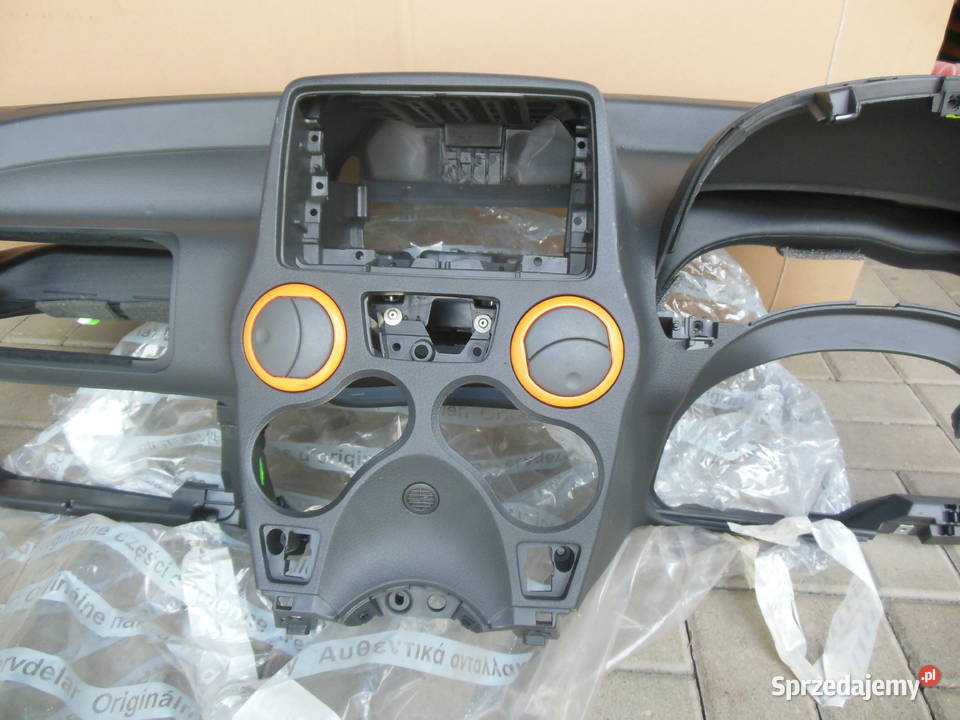 DESKA ROZDZIELCZ KONSOLA PANDA II 46839956 UK osobowe Kozy sprzedam