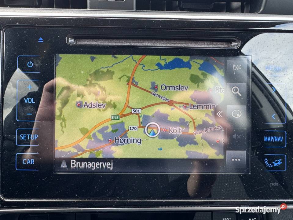 SToyota Auris 2018 18B Hybryd 155 tus sprowadzony Kołobrzeg sprzedam