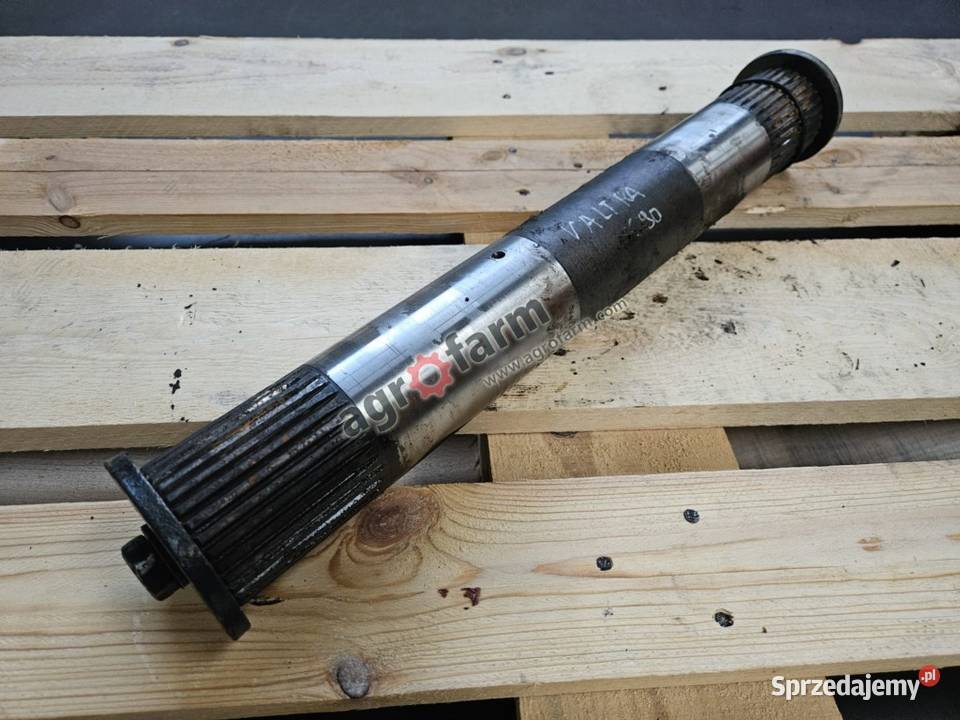 Wałek ramion górnych Valtra C90 C150 C130 C120 dolnośląskie Byków sprzedam