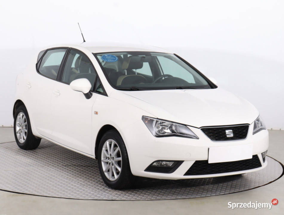 Seat Ibiza 12 TSI bluetooth sprzedam