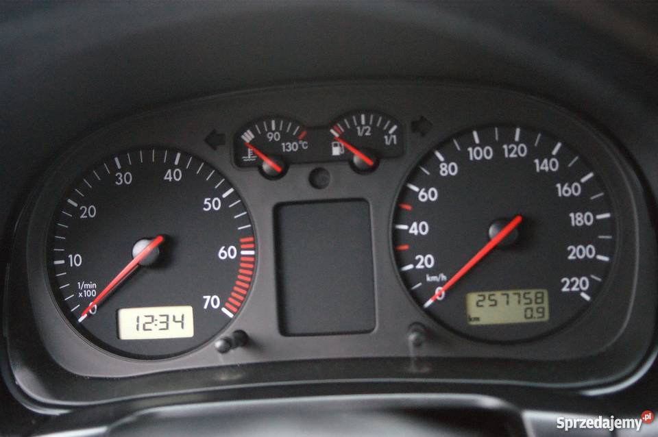VW Golf 4 14 16v 98r Stary Wiśnicz