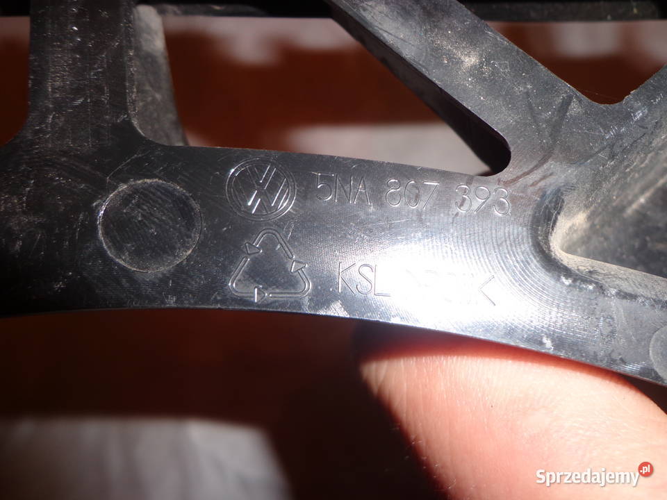 VW Tiguan II Ślizg mocowanie zderzaka 5NA807393 osobowe Łódź