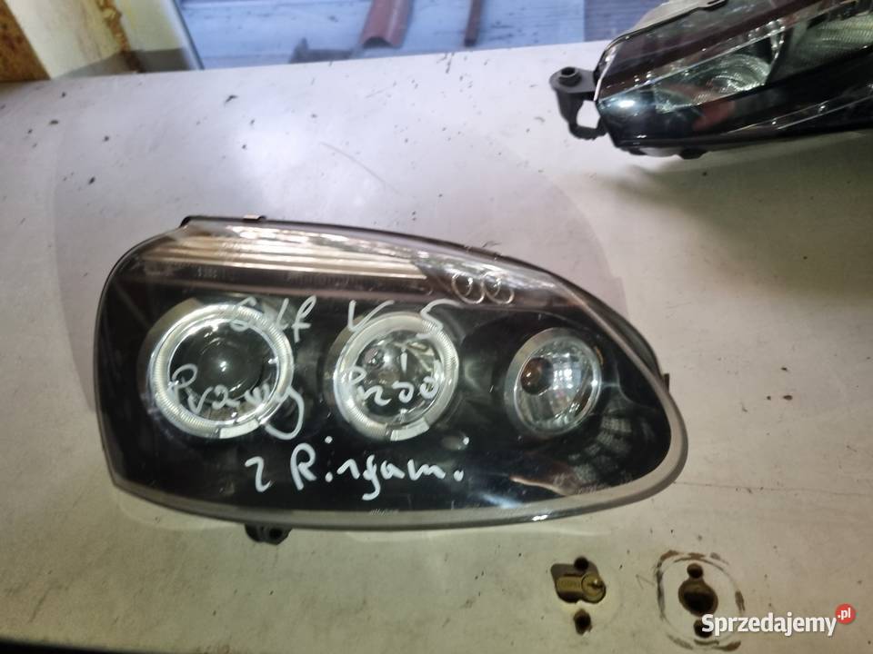 VW Golf V 5 Lampa z Ringami Junyan Prawa Skawina sprzedam