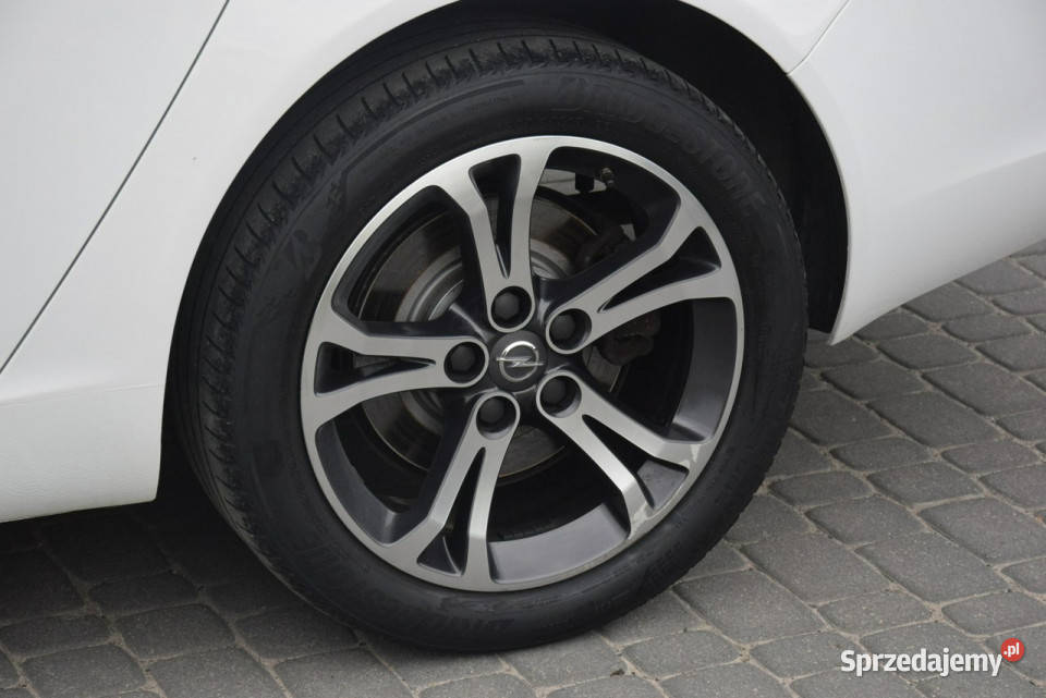 Opel Insignia 16TB 2014r Automat Sprowadzony Majdan Sieniawski