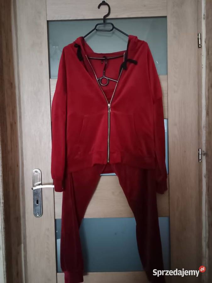Piękny damski bordowy welurowy komplet dresowy Odzież sportowa Bytom sprzedam
