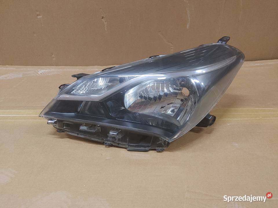 Lampa Toyota Yaris 3 lift Włocławek sprzedam
