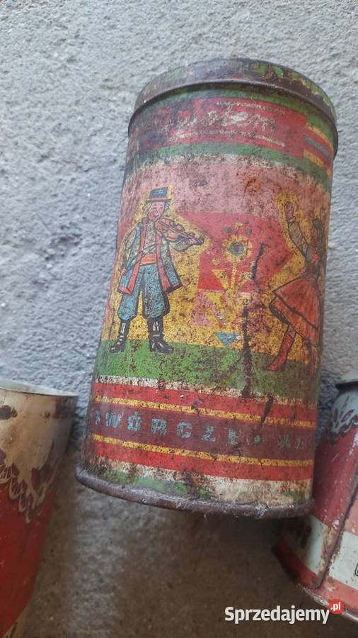 Stare zabytkowe puszki Brzozów