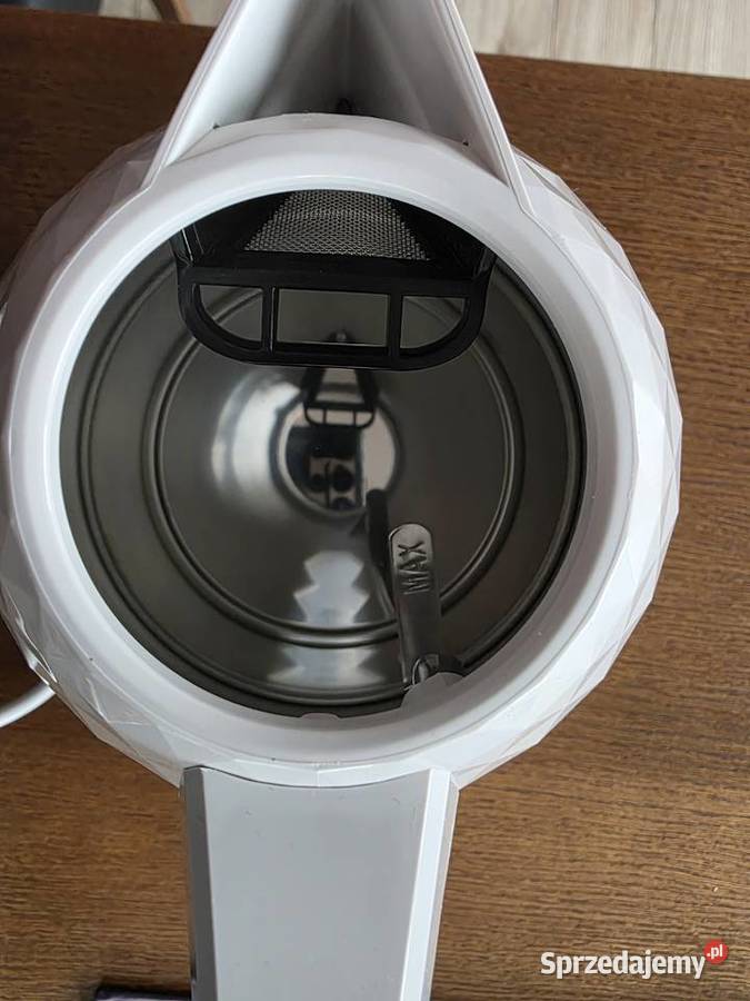 Czajnik DeLonghi Brillante Exclusive KBJX2001W