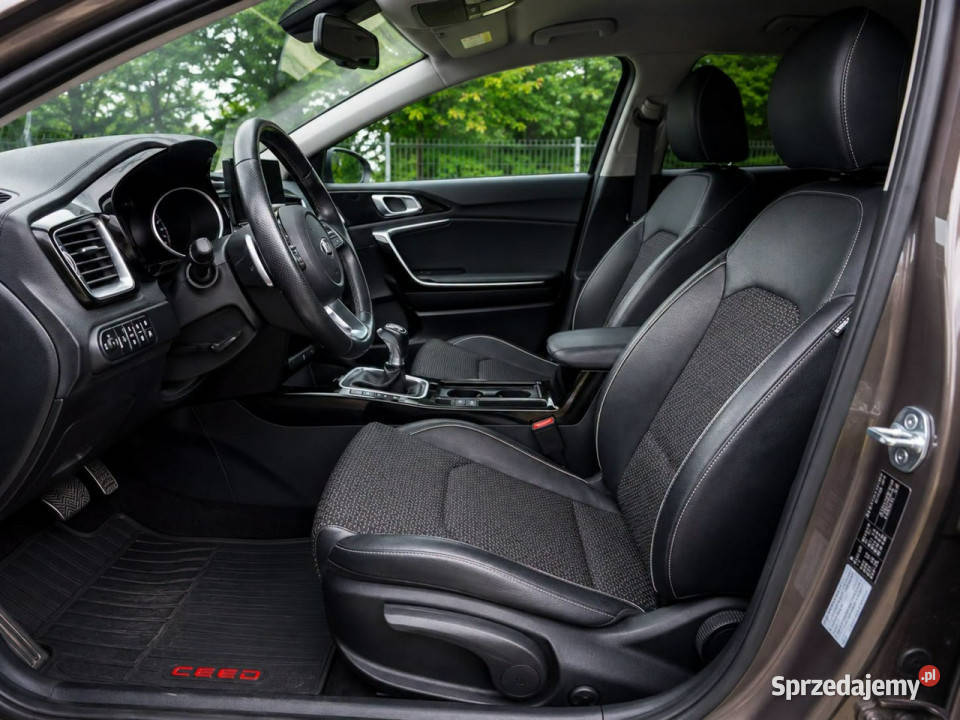 Kia Ceed III 2018 Sadlno