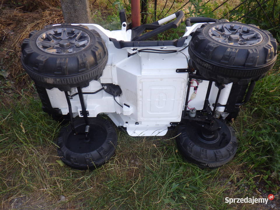 Duży Jeep na Akumulator Mocny Jeep na Akumulator Dębica