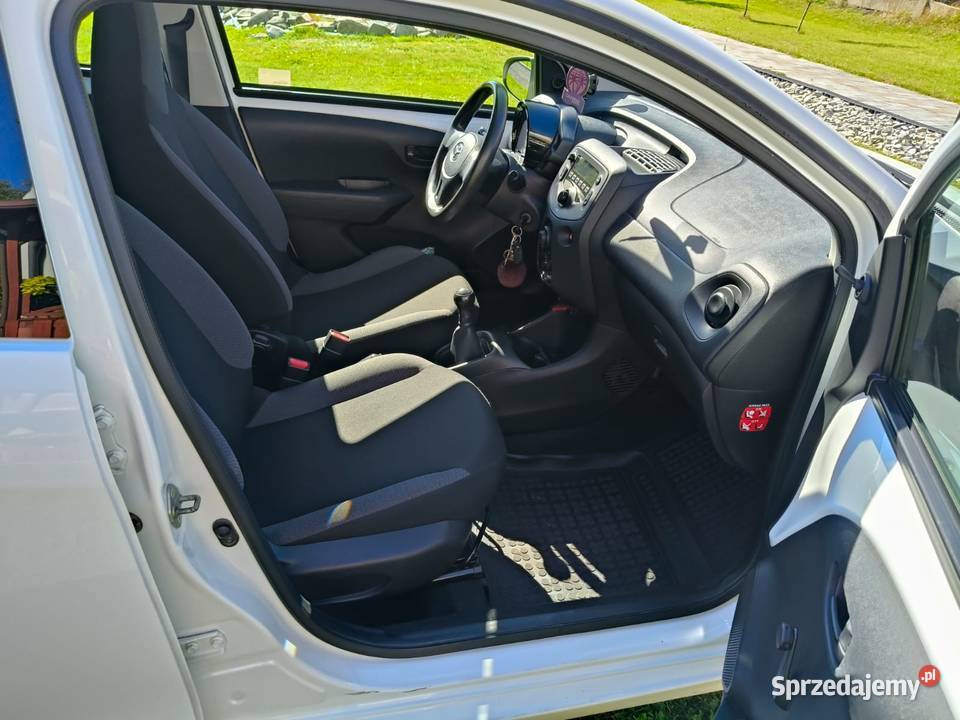 Aygo rejestracja 2020 88 kupiony w polskim salonie Rybnik