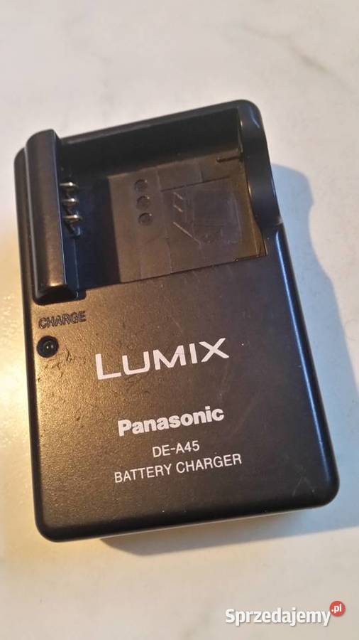 Aparat LUMIX DMCTZ3 plus ladowarka DEA45B Puławy