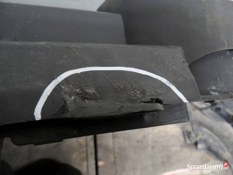 VOLKSWAGEN CADDY III LIFT 12r zderzak przód Kielce sprzedam