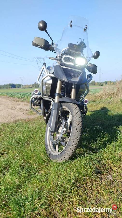 Motocykl niski przebieg nowe opony sprzedam
