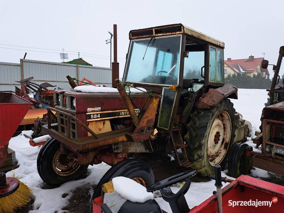 Case International 584 części Piecewo