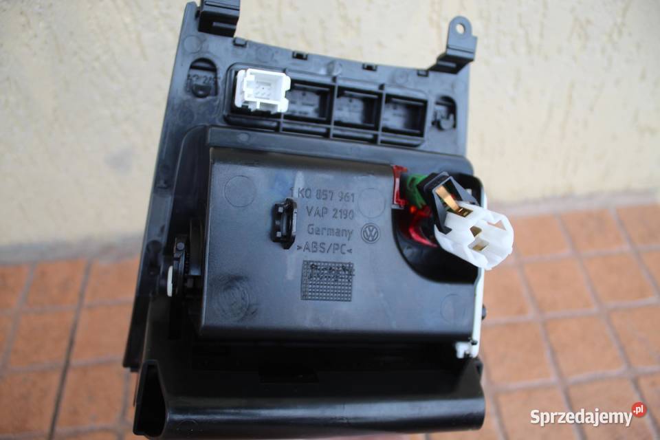 POPIELNICZKA VW GOLF V 1K0857961 osobowe wielkopolskie